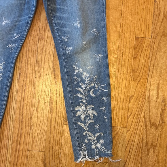 Lucky Brand Lolita Skinny Embroidered Jeans - Picture 4 of 9